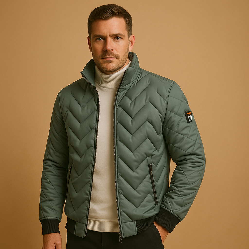 Men’s puffer jacket with a quilted design and practical pockets, suitable for everyday wear and outdoor activities in cold weather.