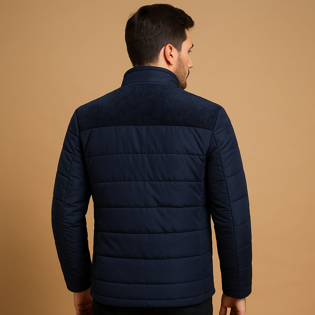 Men’s stylish fleece jacket with a soft lining, high collar, and zip pockets, suitable for everyday wear, travel, and outdoor activities.
