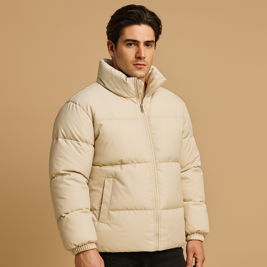 Men’s warm winter jacket with high collar and premium insulation, designed for daily outings and cold winter weather.