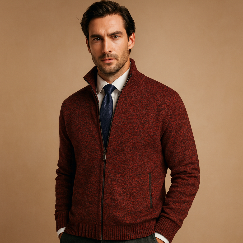 Modern zipped knit jacket for men in a warm and comfortable fit, ideal for autumn and winter everyday wear.